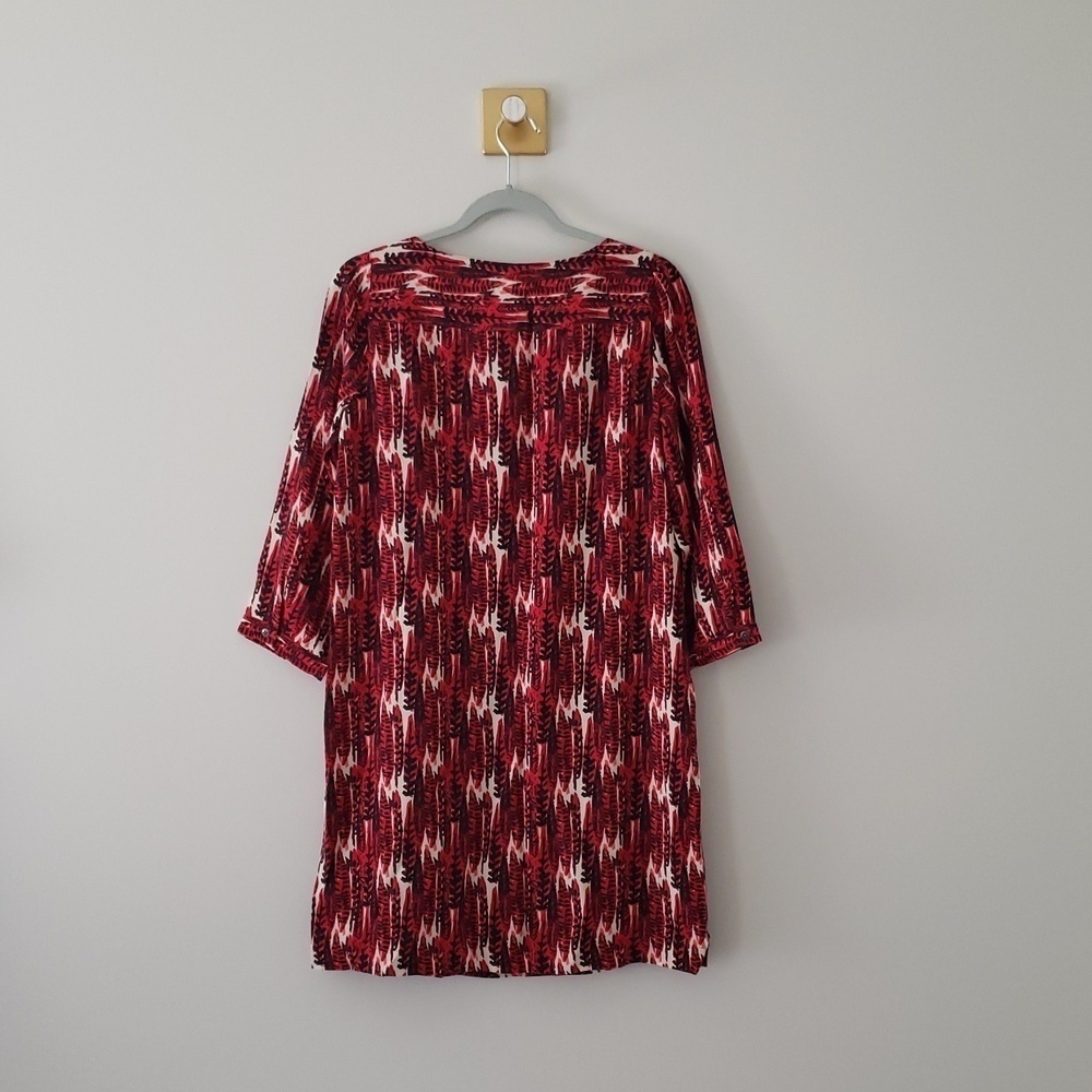 Fossil 100% Silk Mini Shift Dress Small Red Feather Print Boho Artsy Lightweight - Picture 5 of 14